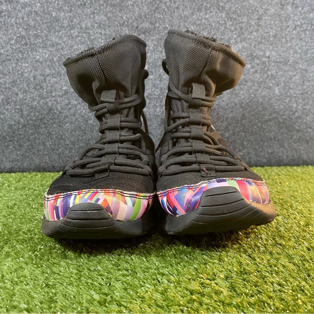 Nike Roshe One High Print GS Boots Youth SZ 6Y Womens SZ 7.5 Black 807744-002